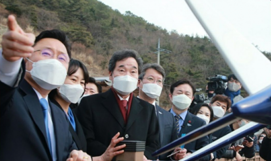 최인호 국회의원, 이낙연 민주당대표와 가덕도 방문