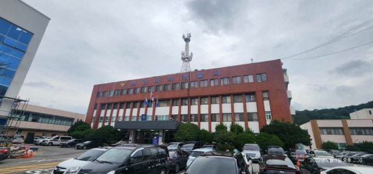 부산 사하구 식당서 지인에게 흉기 휘두른 50대 검거